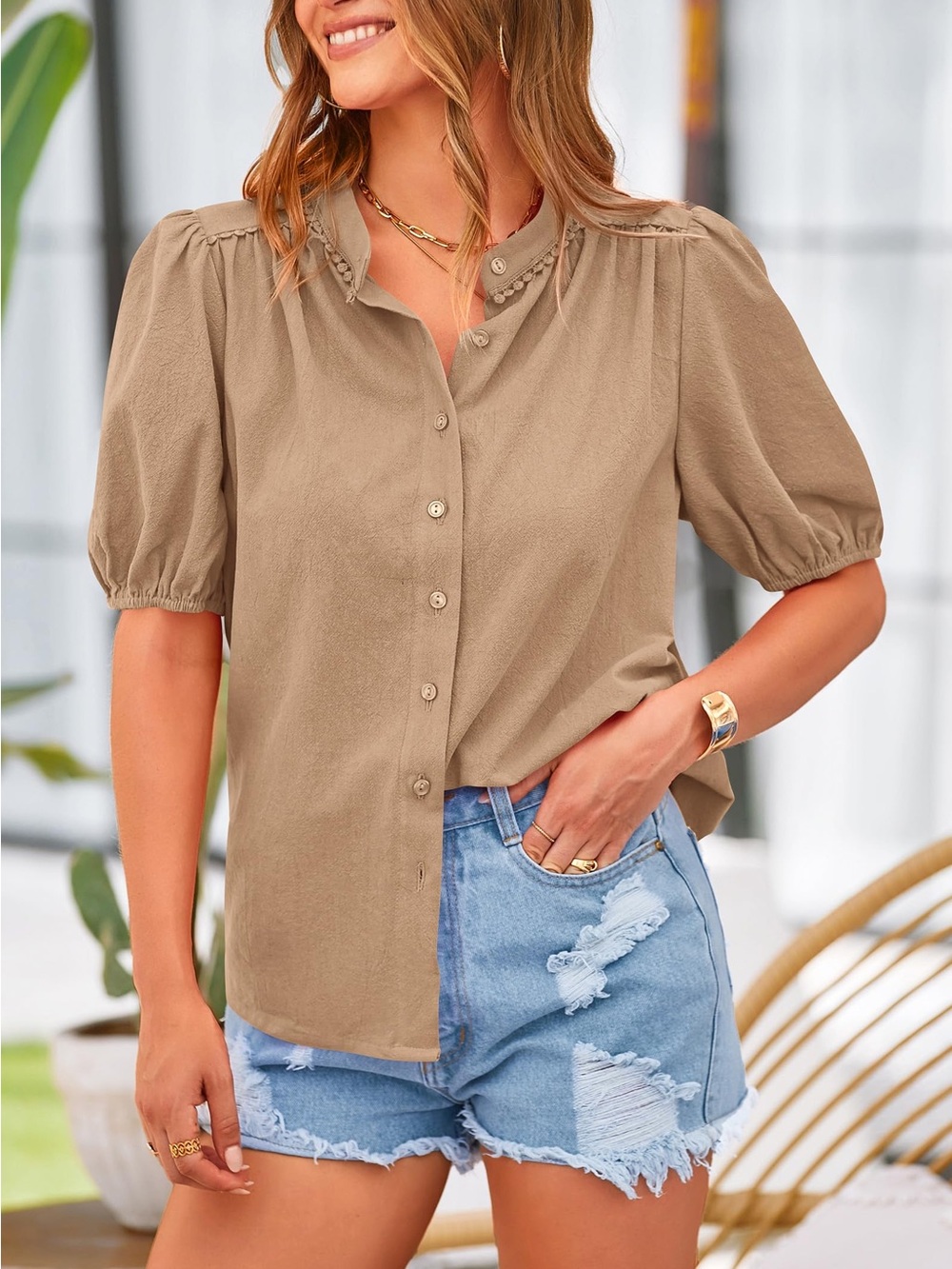 Women's Button-Down Puff Sleeve Shirt in Khaki